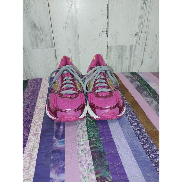Brooks Shoes Adrenaline GTS 14 Pink & Yellow Lace up Size 5 Model#1400121D561 - Picture 2 of 10